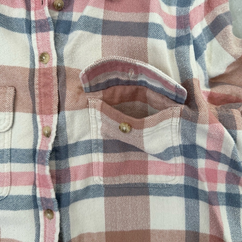 Women’s American Eagle Plaid Flannel Button Down Long Sleeve Shirt Size Medium - Picture 2 of 16